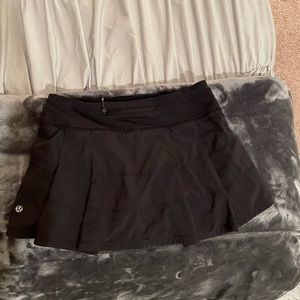black lulu lemon tennis skirt